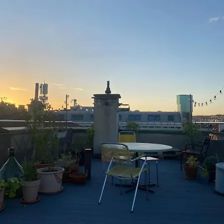 Private Rooftop In * ציריך